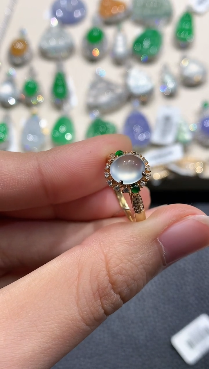 【闪购商品】翡翠戒指18K金镶嵌c1      