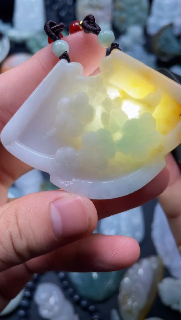 翡翠未镶嵌颈饰天然翡翠a货