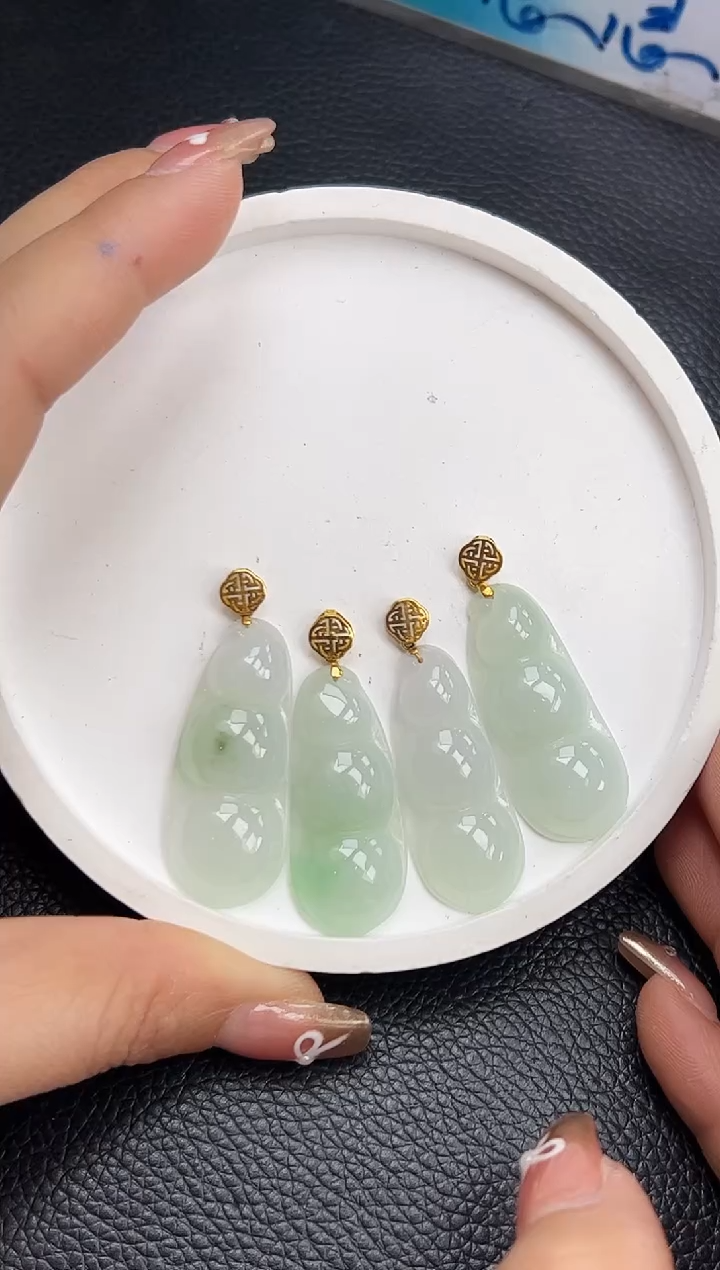 【闪购商品】翡翠颈饰18K金镶嵌YM221-222-7 豆子多样性发一