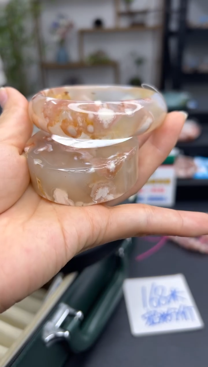 【闪购商品】石英质玉手镯未镶嵌A2069(58圈赠送镯心)