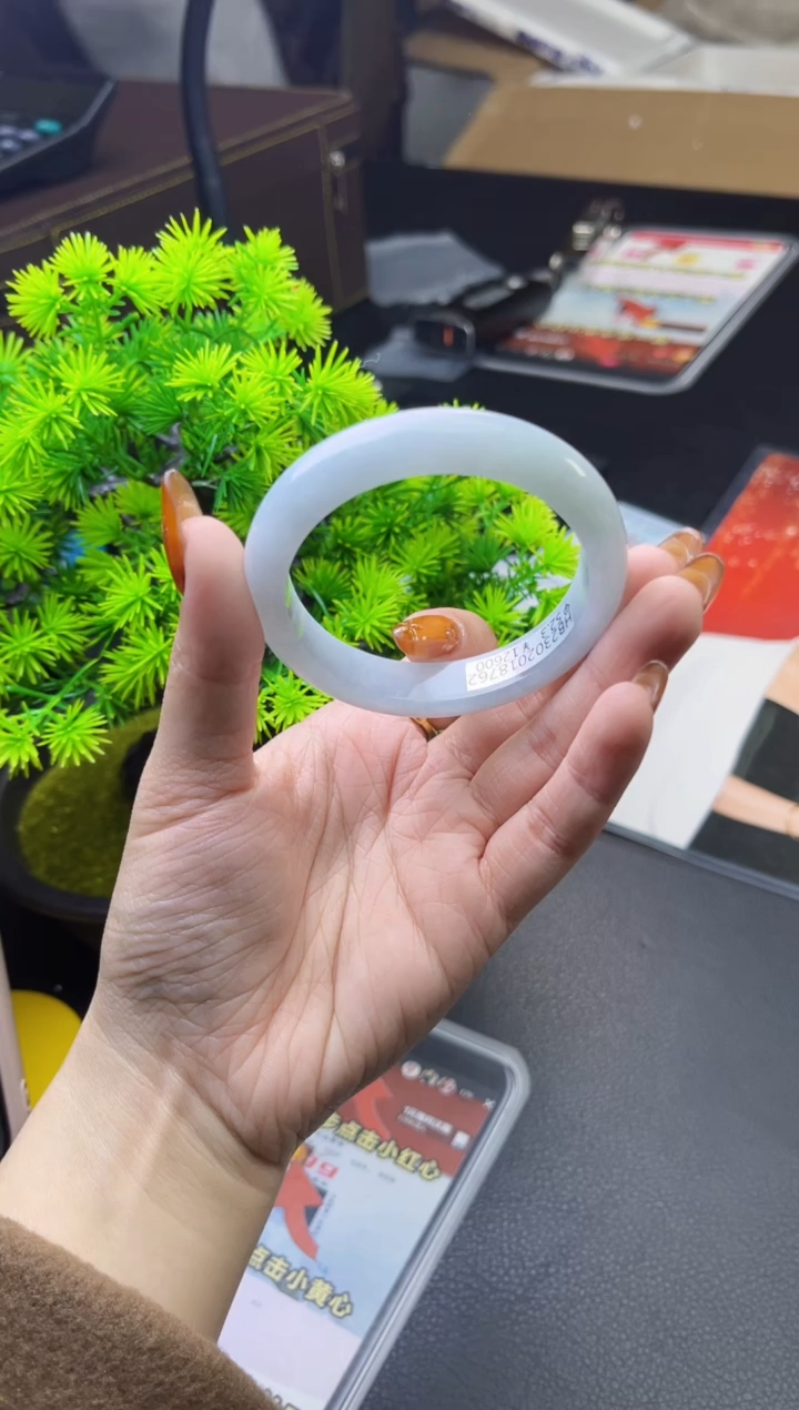 【闪购商品】翡翠手镯未镶嵌缅甸天然翡翠手镯