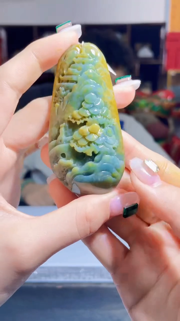 【闪购商品】翡翠吊坠(不含链)未镶嵌E37