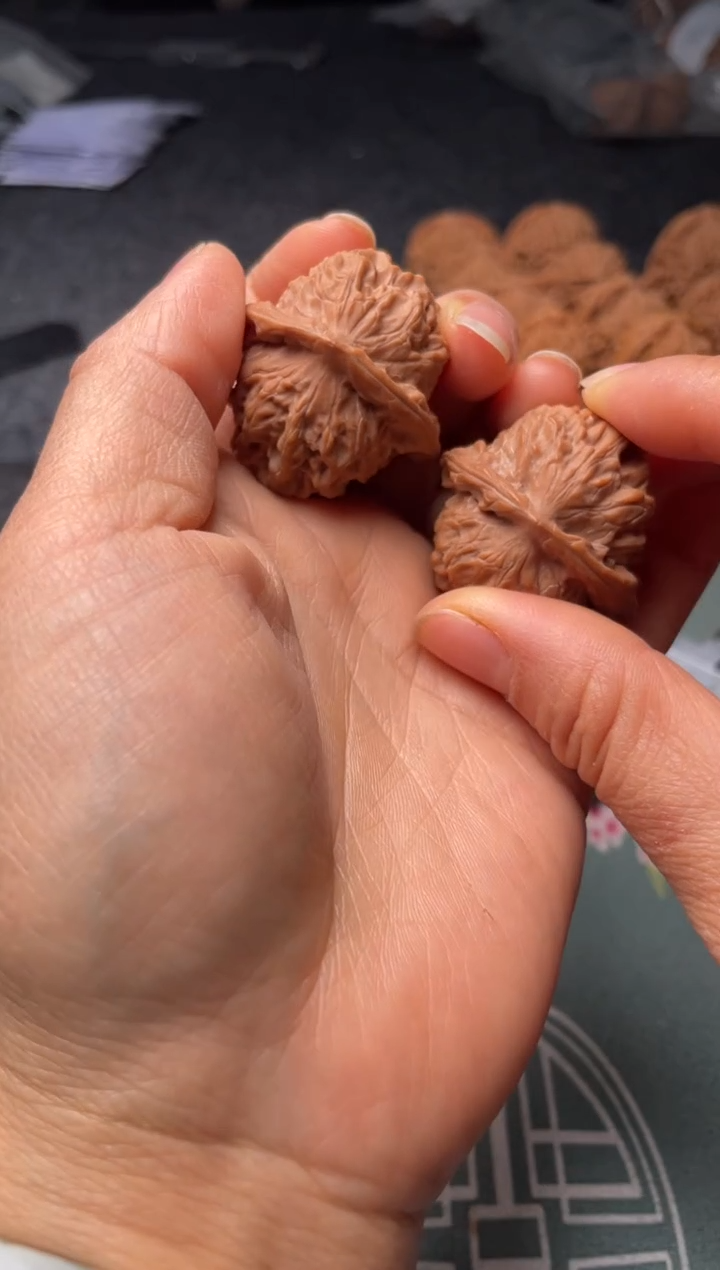 把件文玩核桃w96  瓷娃娃36尺