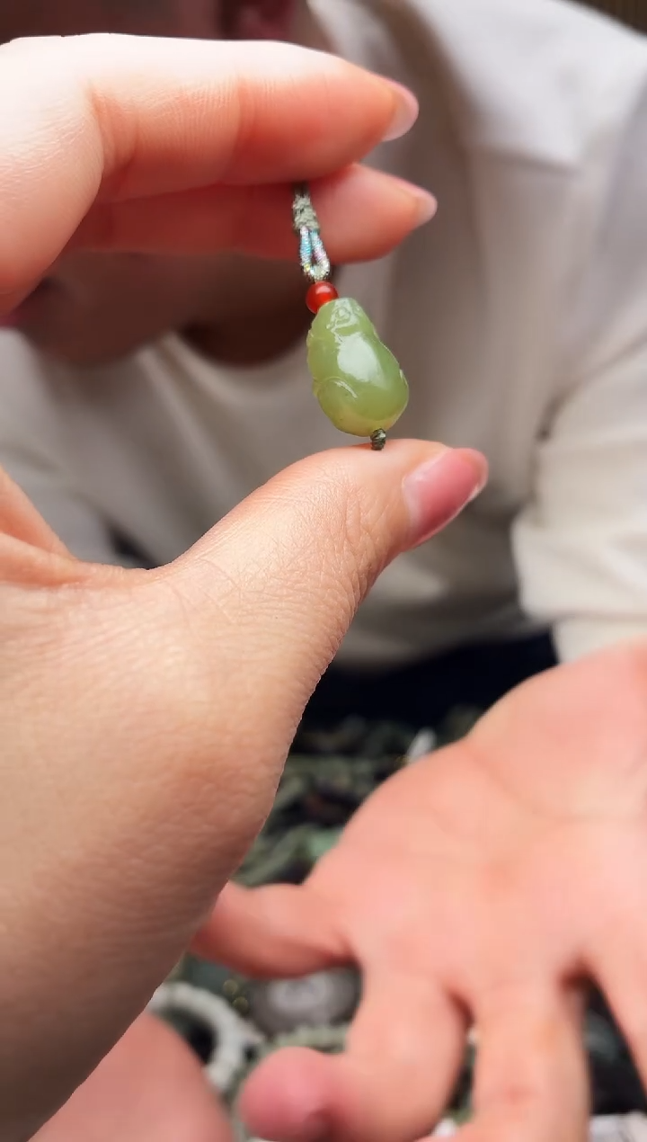 颈饰未镶嵌和田玉多样性发货，拍一发一