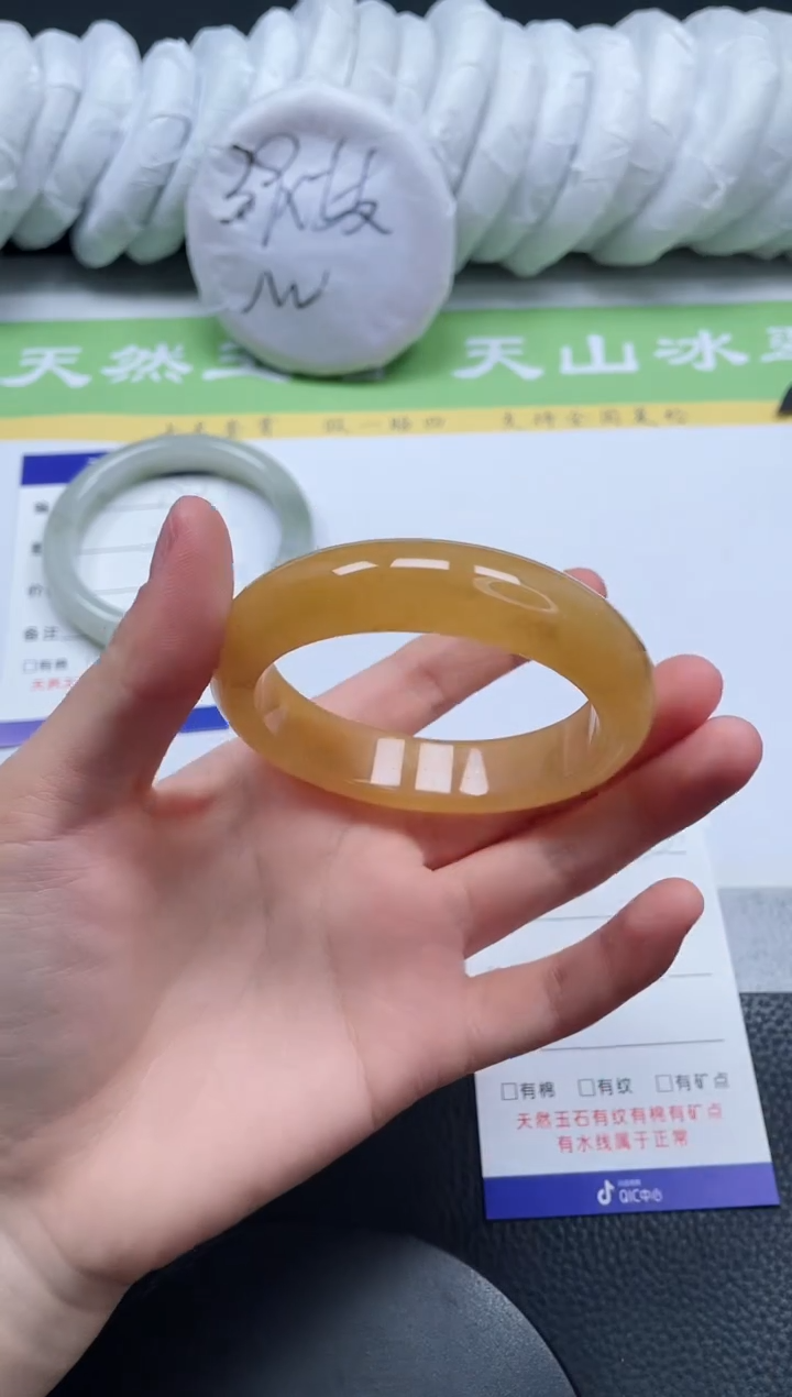 【闪购商品】石英质玉手镯未镶嵌A128-55+