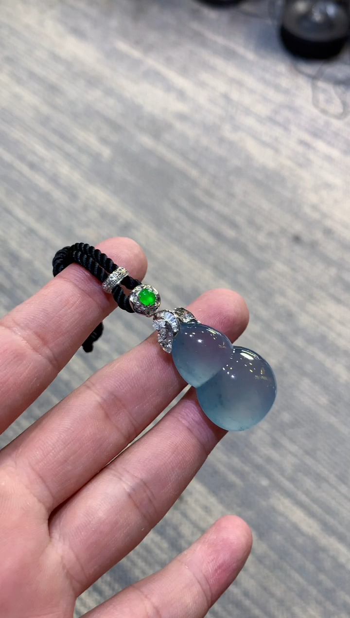 颈饰未镶嵌翡翠天然A货翡翠