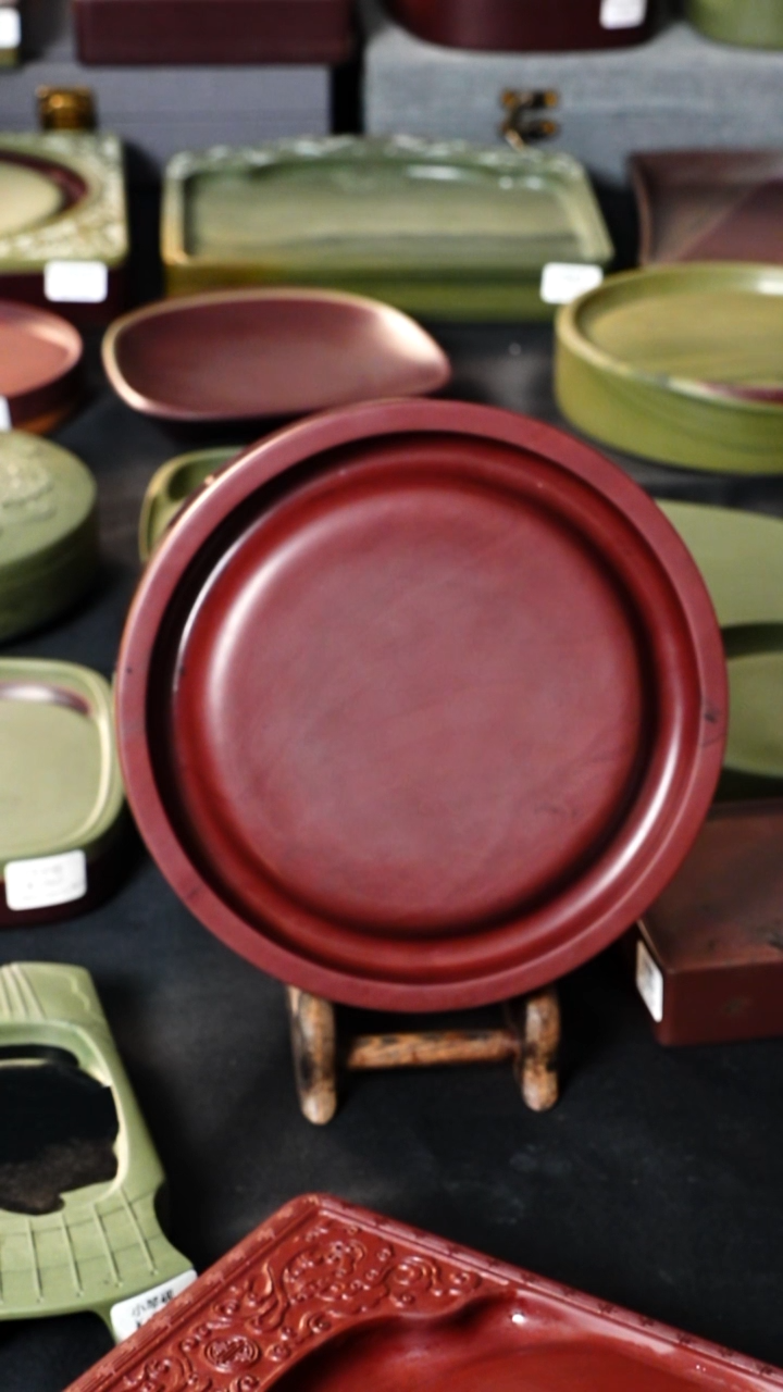 行*知虢州砚紫石坑朱砂系列5寸辟雍砚