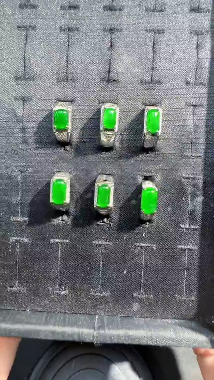 【闪购商品】定制翡翠未镶嵌戒指商品多样性发货1