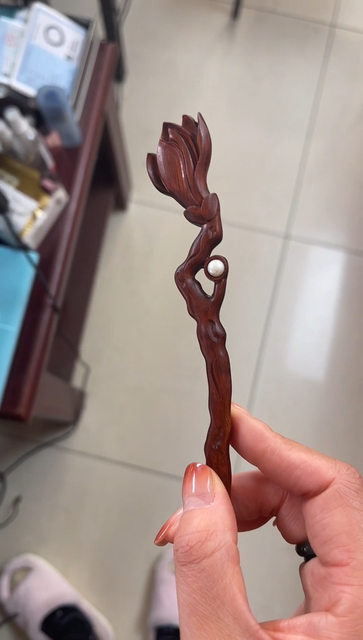 【闪购商品】染料紫檀（血檀）其他玉兰发簪