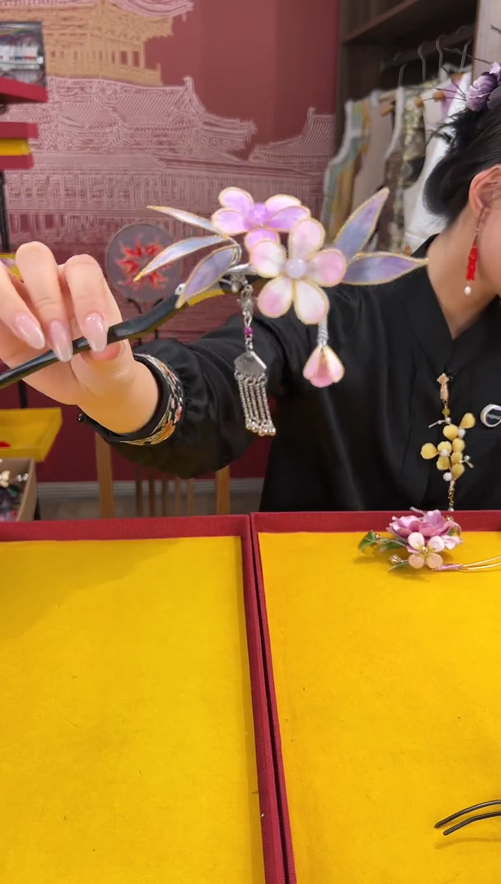 【闪购商品】刺绣非遗绒花（发饰）
