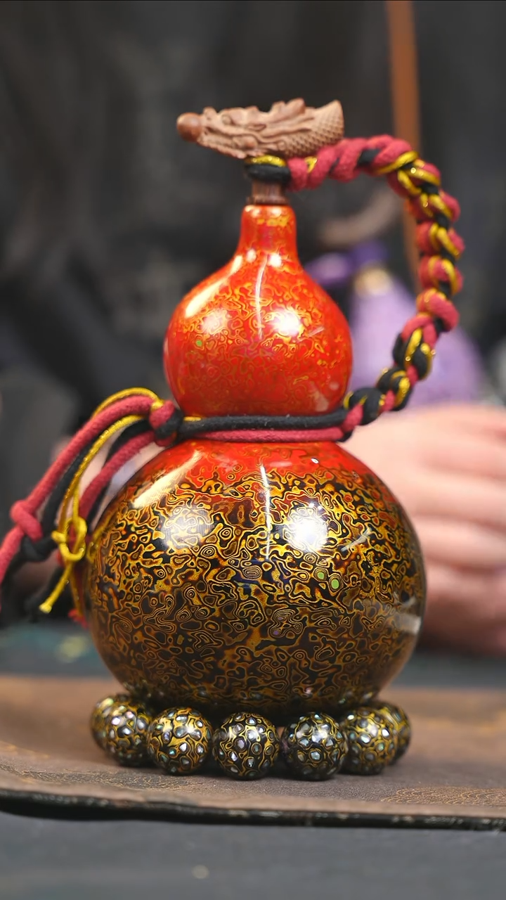 【闪购商品】YP190漆艺酒葫芦不包手串及旋转底座