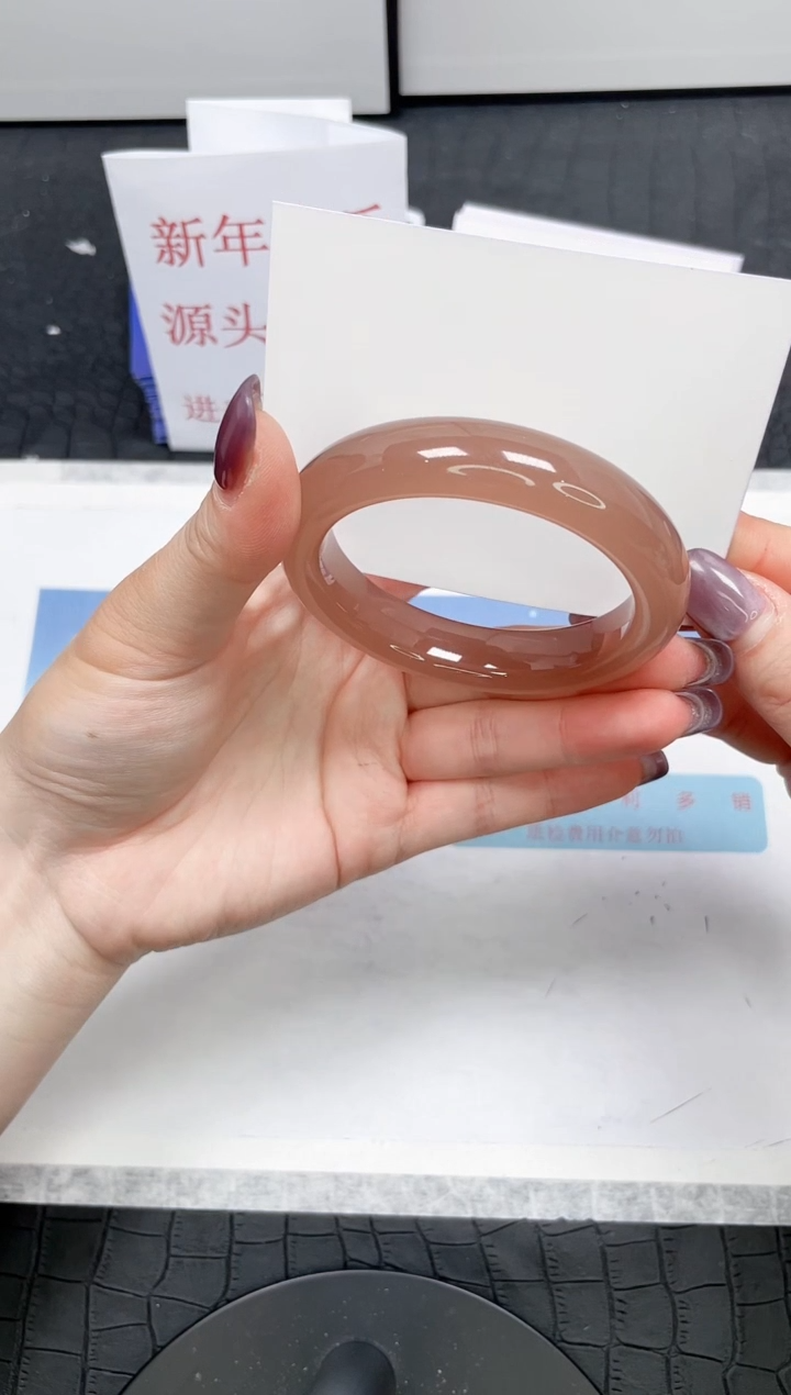 【闪购商品】石英质玉手镯未镶嵌98-55.4