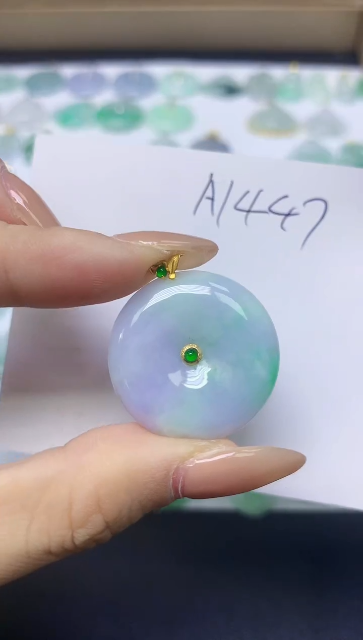 颈饰18K金镶嵌翡翠天然缅甸A货翡翠百元以上9元证书费自理