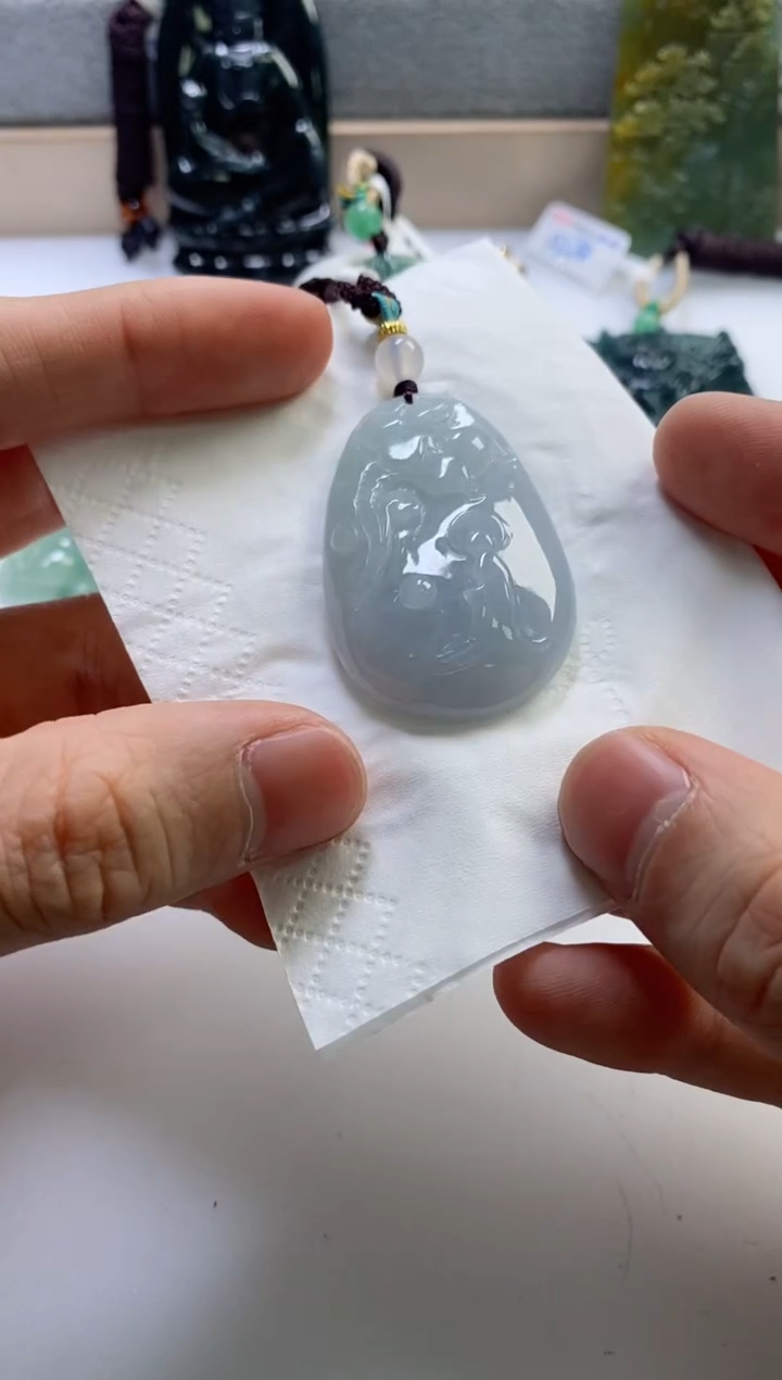 【闪购商品】翡翠挂件未镶嵌             