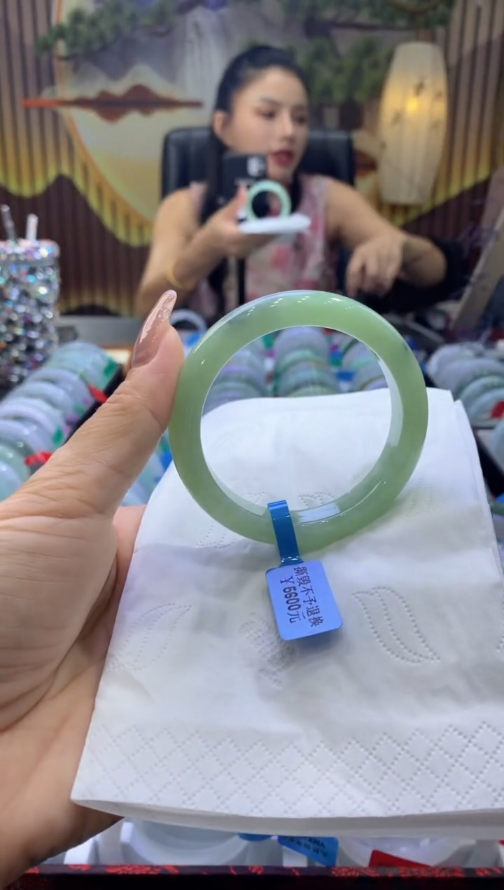 翡翠手镯未镶嵌00001164