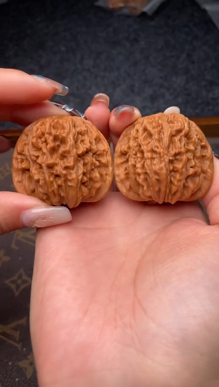 把件文玩核桃B100号45尺四座楼