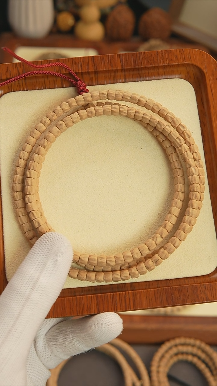 【闪购商品】柏香籽/百香籽吊坠龙脊多棱顺