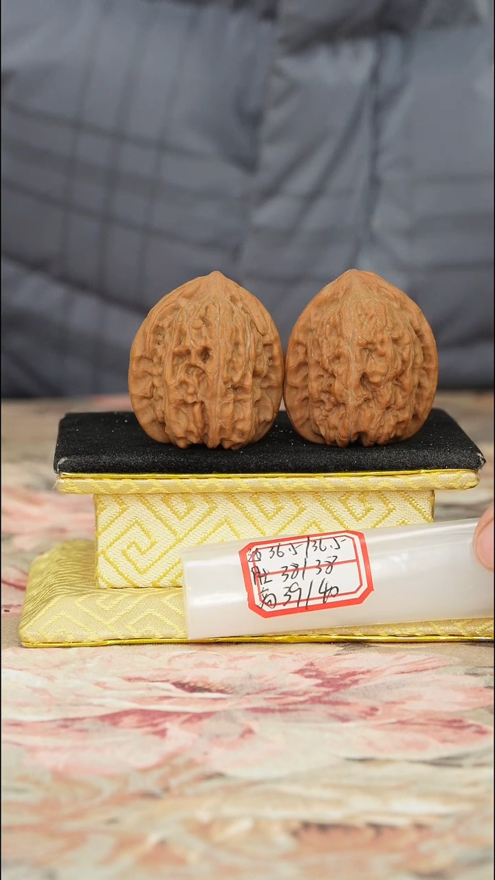 【闪购商品】文玩核桃把件赤龙鸡心