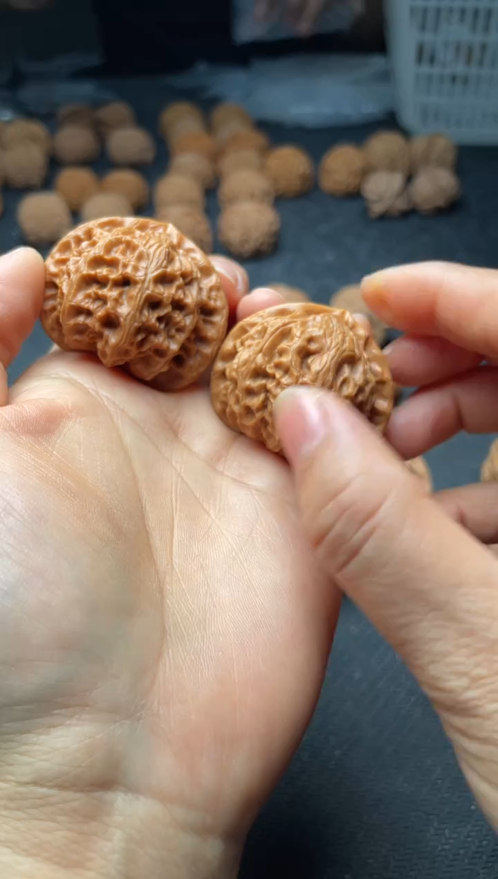 把件文玩核桃w194  宫灯 41尺