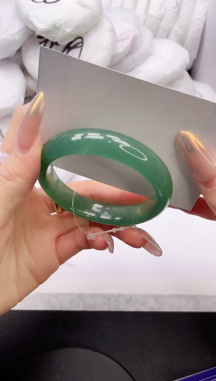 【闪购商品】石英质玉手镯未镶嵌13K183-55