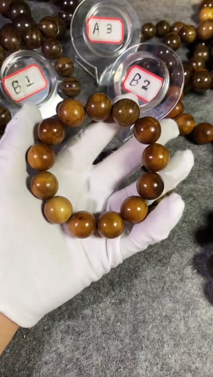 【闪购商品】金丝楠木雕小叶桢楠枯木黄1.8