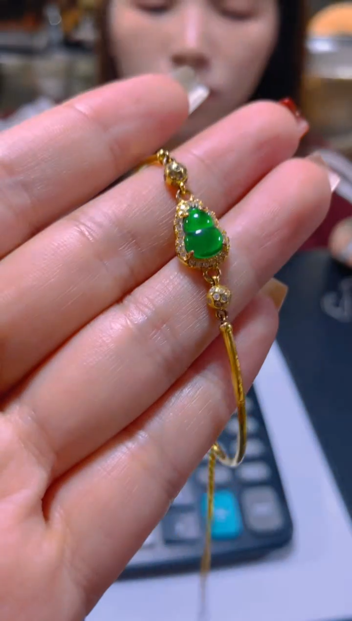 未镶嵌手链翡翠多样性发一