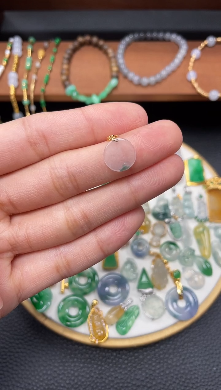 【闪购商品】翡翠吊坠(不含链)18K金镶嵌一个   JK438
