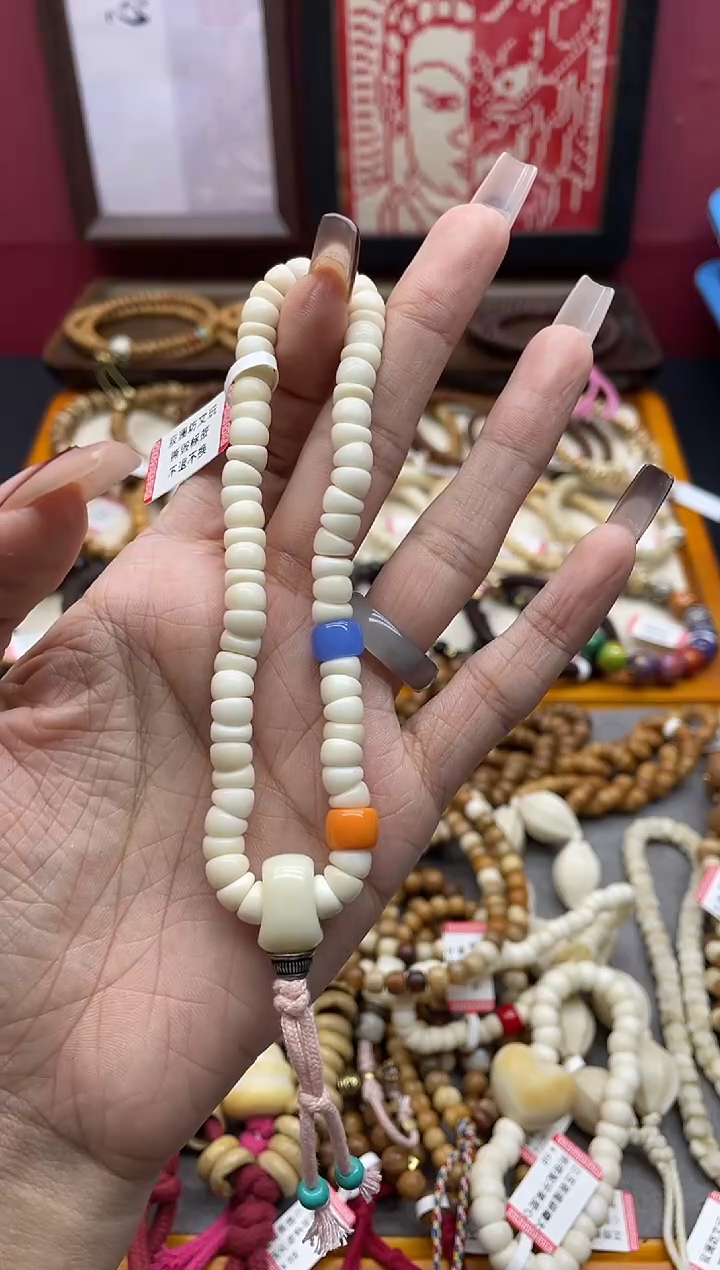 手串白玉菩提冷*°白玉菩提蒜瓣大肠多巴胺搭配款手持