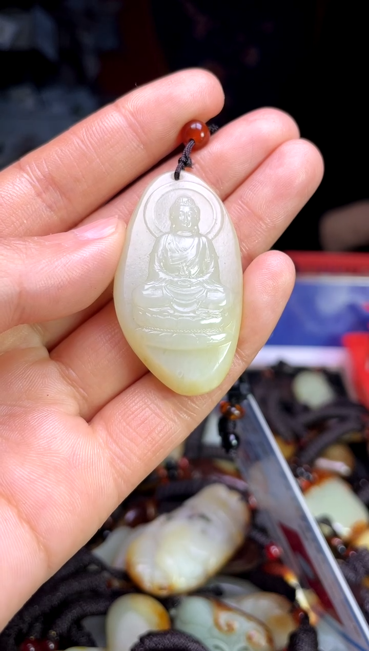 【闪购商品】和田玉未镶嵌颈饰1