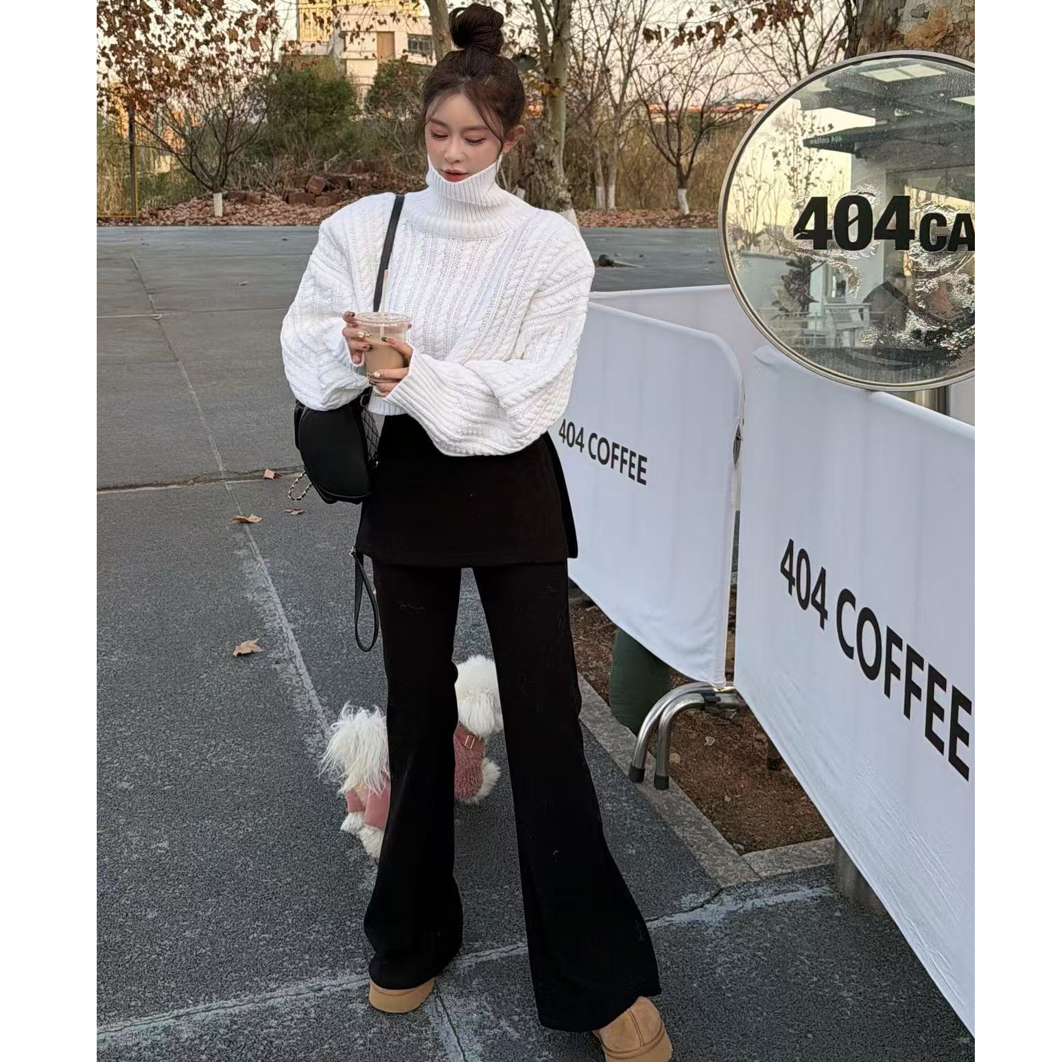 【YKL】白桃气泡 白色高领麻花短款毛衣黑色屁帘喇叭裤