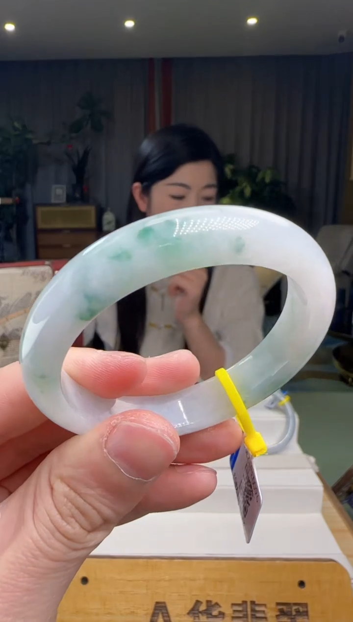 【闪购商品】翡翠手镯未镶嵌DY@@960Q3J12306