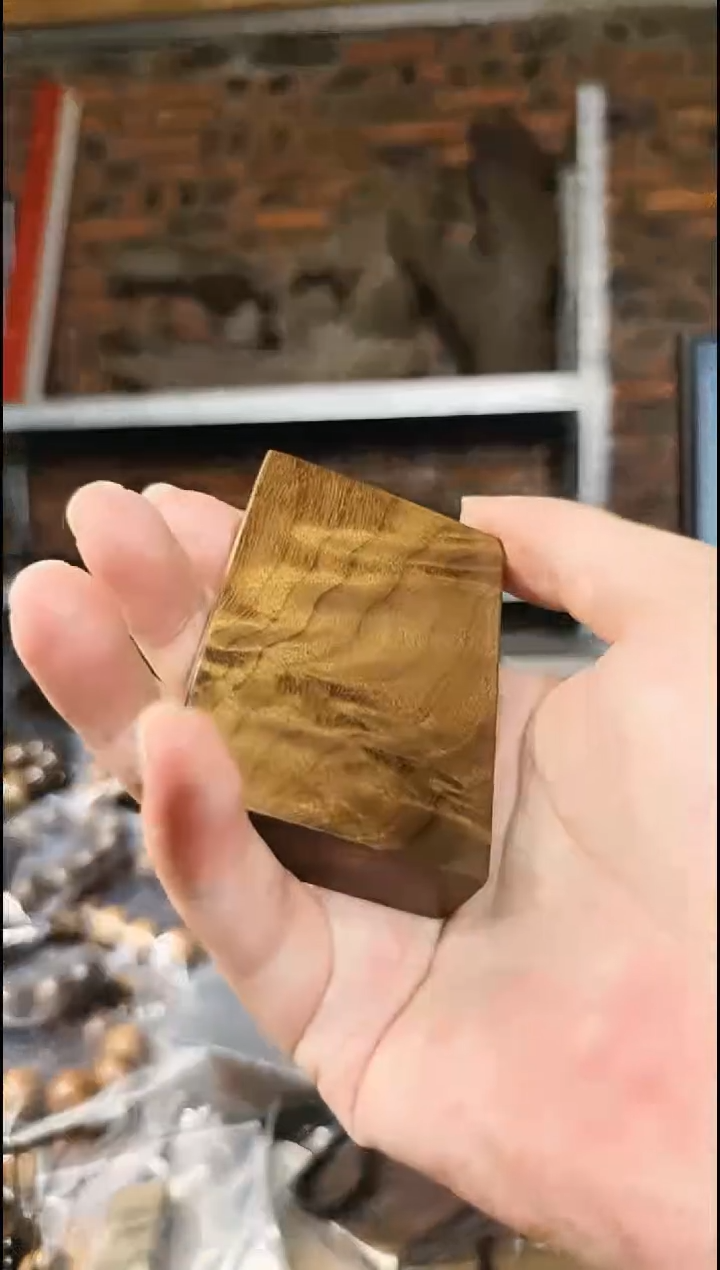 楠木（金丝楠）把件无事牌