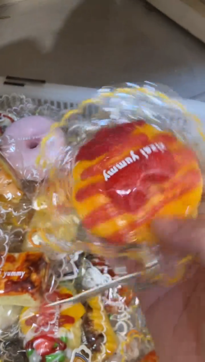 硅胶浓酱草莓一口包 麻酱泥