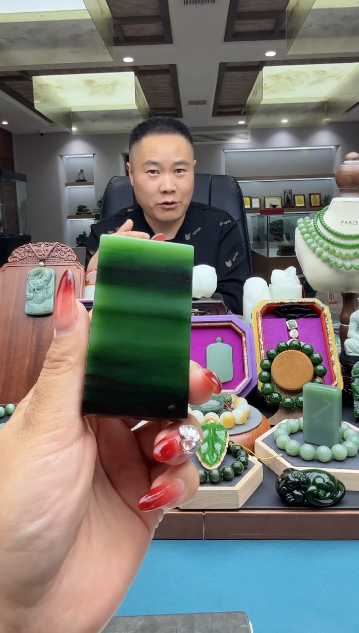 未镶嵌和田玉挂件eb