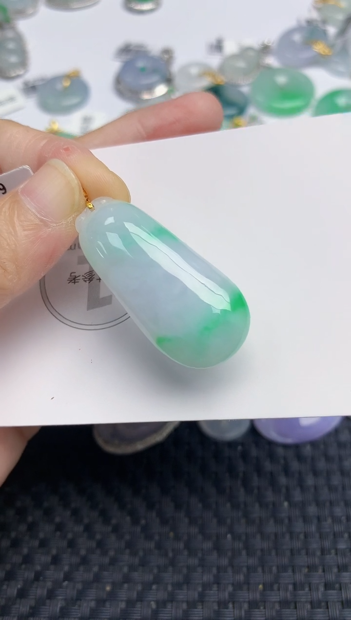 颈饰18K金镶嵌翡翠天然缅甸A货翡翠百元以上9元证书费自理