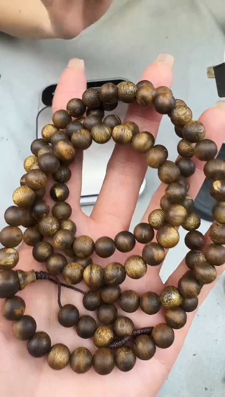 沉香手串0826张勺子瑕疵虫漏圆珠多圈多样性发一