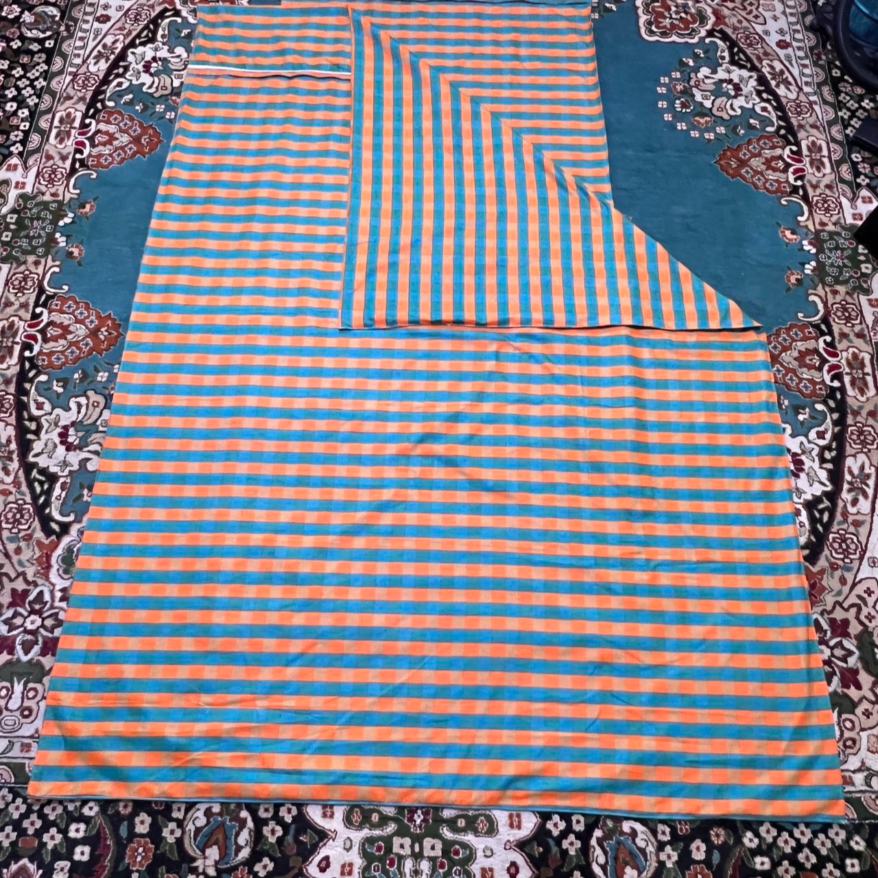 2025款三件套吸水复古柔软防滑يۇتقان كۇرپە ياستۇق ئۇچ يۇرۇشلۇك