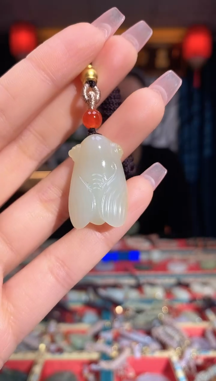 【闪购商品】和田玉颈饰未镶嵌蝉