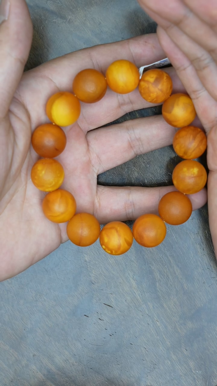 【闪购商品】琥珀裸石未镶嵌橘皮老蜡手串