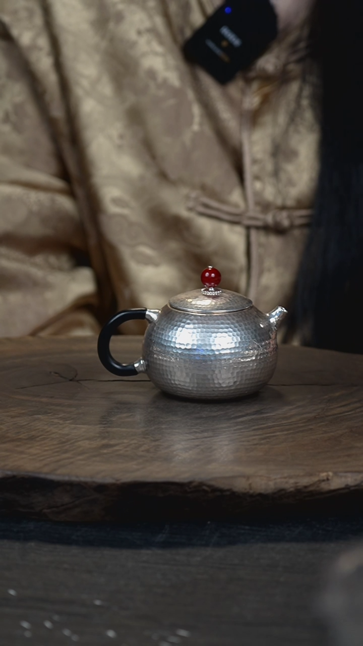 手工素面锤纹西施壶