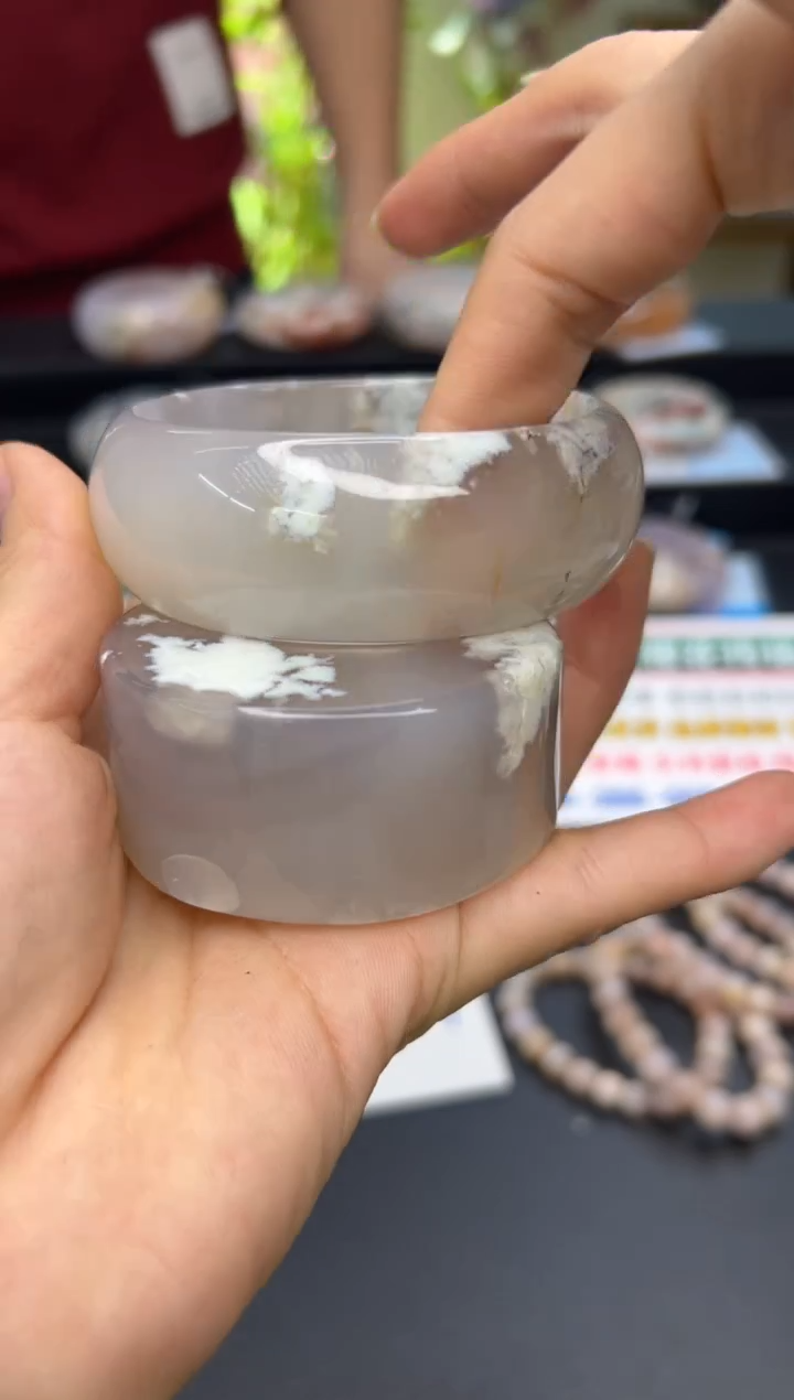 【闪购商品】石英质玉手镯未镶嵌A1310(63圈赠送镯心)