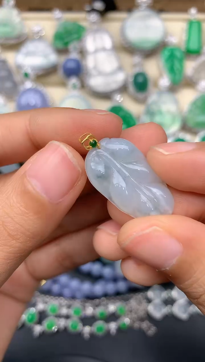 【闪购商品】翡翠颈饰18K金镶嵌97-中国好珍宝