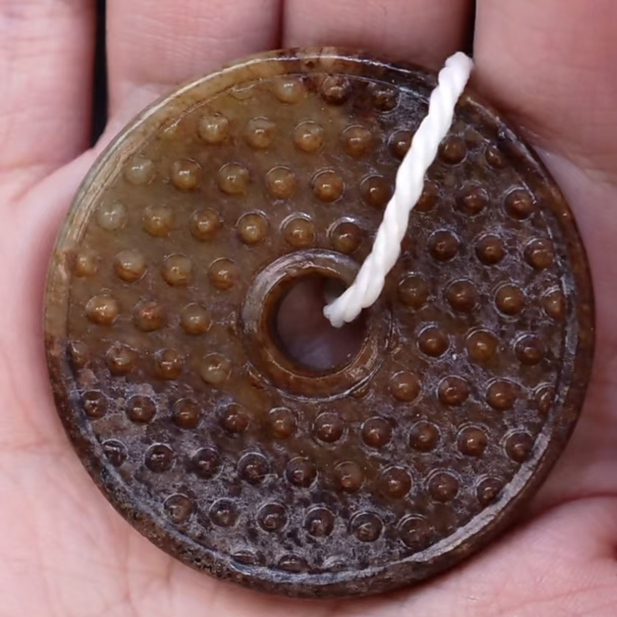 明代和田玉玉璧 