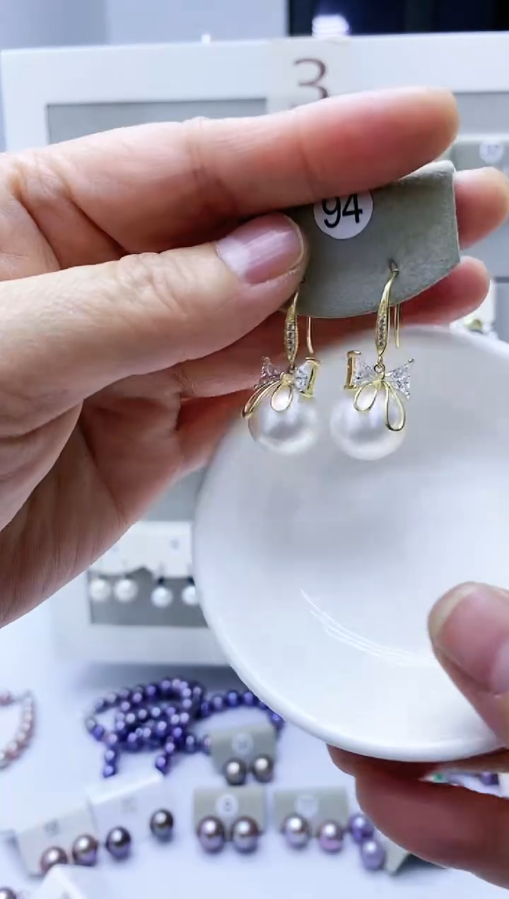 【闪购商品】淡水珍珠耳饰银S925镶嵌94