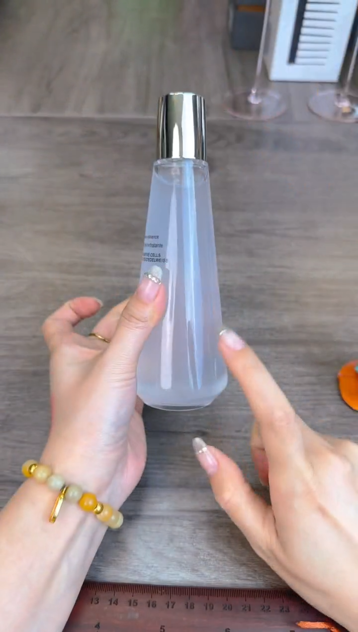 瓷片新号开播漏不停@@CQ588