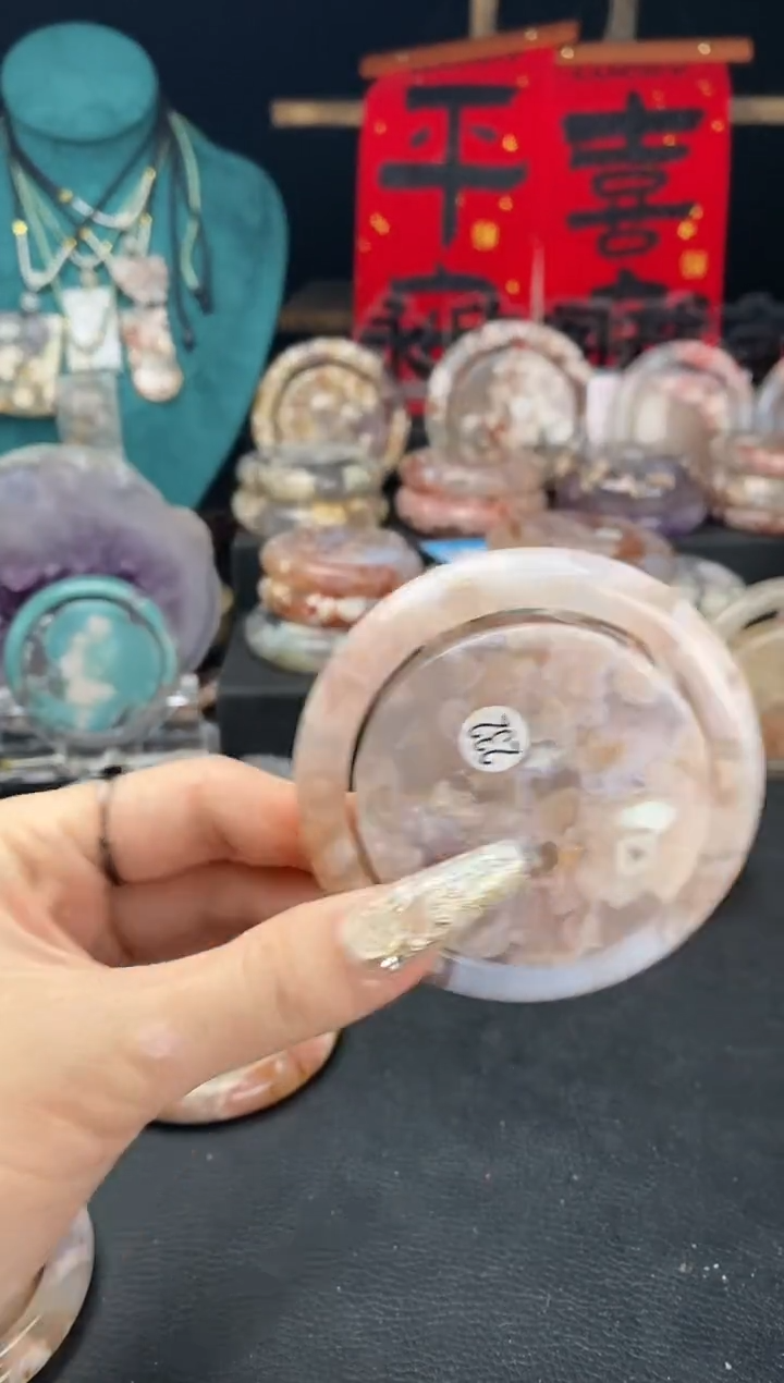 【闪购商品】石英质玉手镯（圆镯）未镶嵌56.8