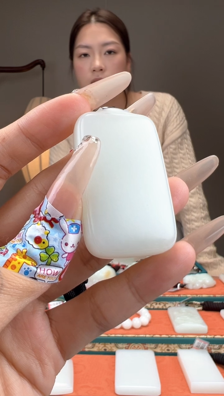 【闪购商品】和田玉颈饰未镶嵌1