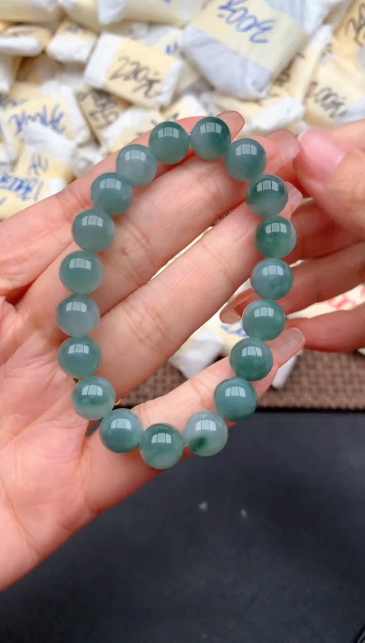 未镶嵌挂件翡翠1