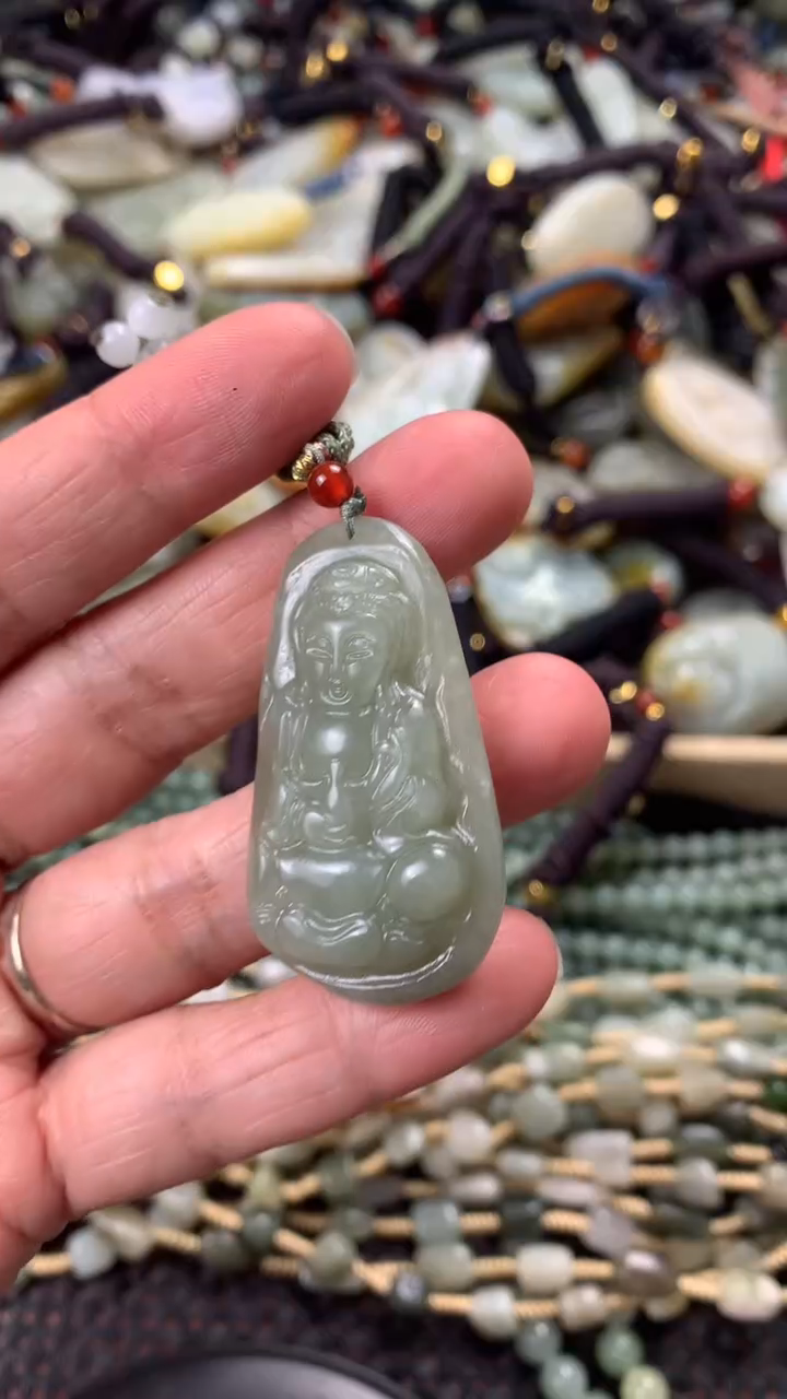 【闪购商品】和田玉颈饰未镶嵌多样性发货没有证书拍一发一有瑕