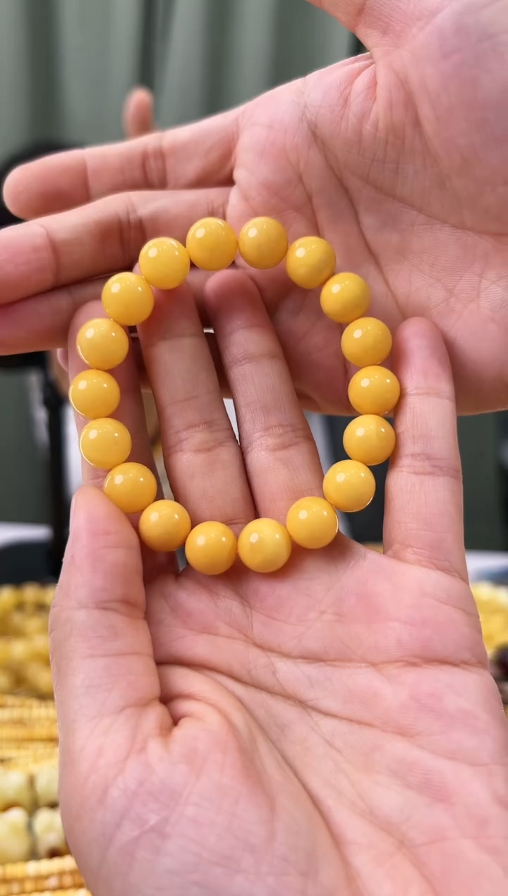 【闪购商品】琥珀手链未镶嵌蜜蜡手串多样性发其中一件